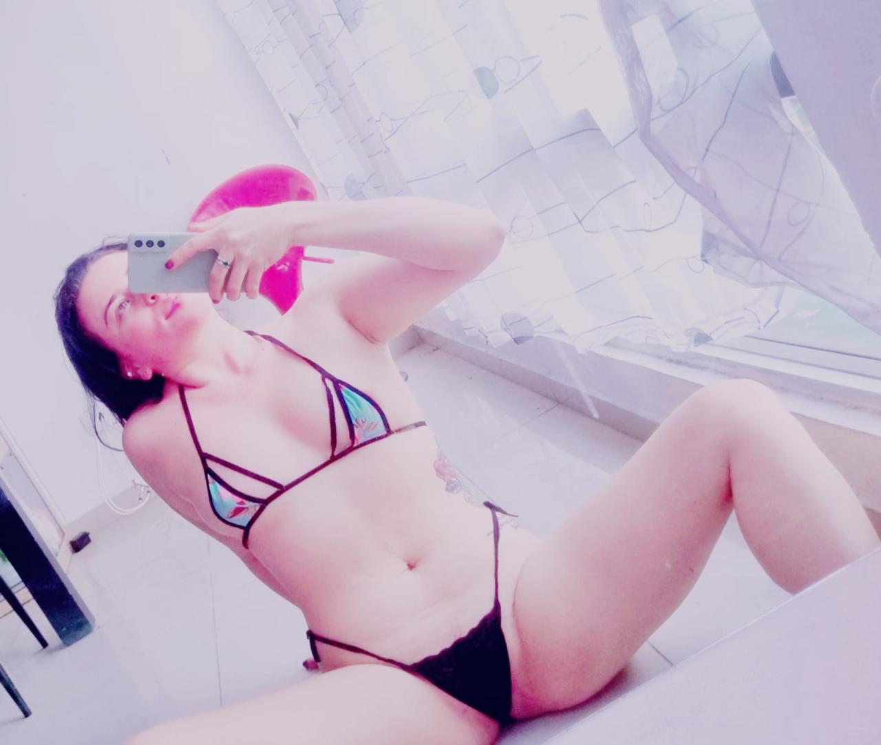 KarelySexy