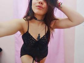 Carolinna profile