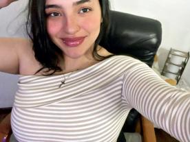 Morenna-Mia profile