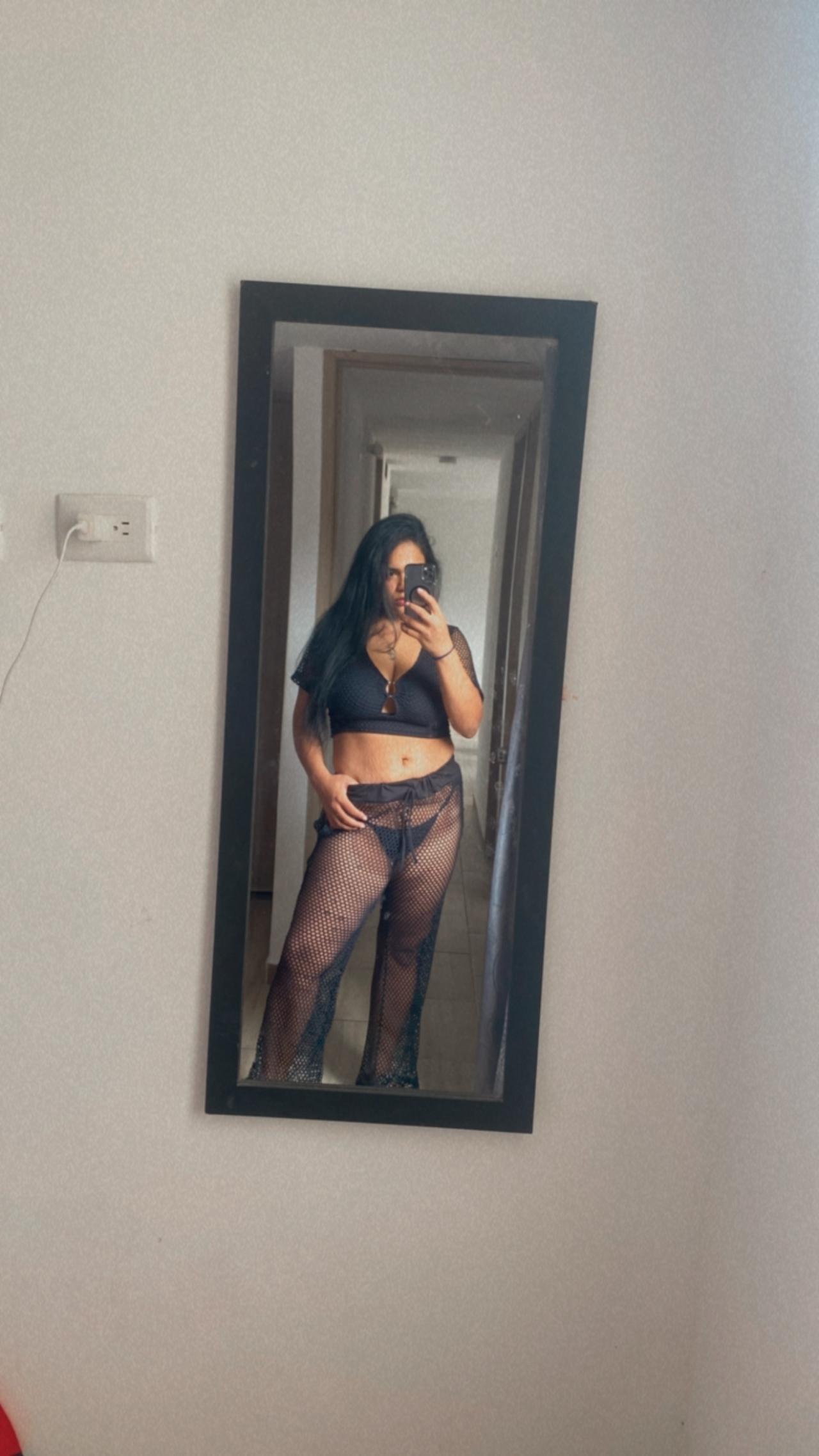 Ainara_hampton