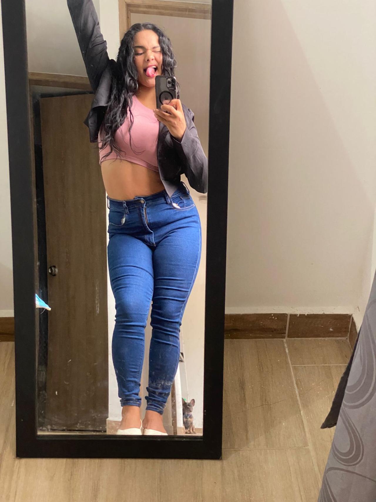 Ainara_hampton