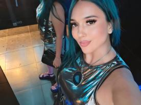 Azul-Fox profile