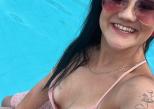 -Laura-